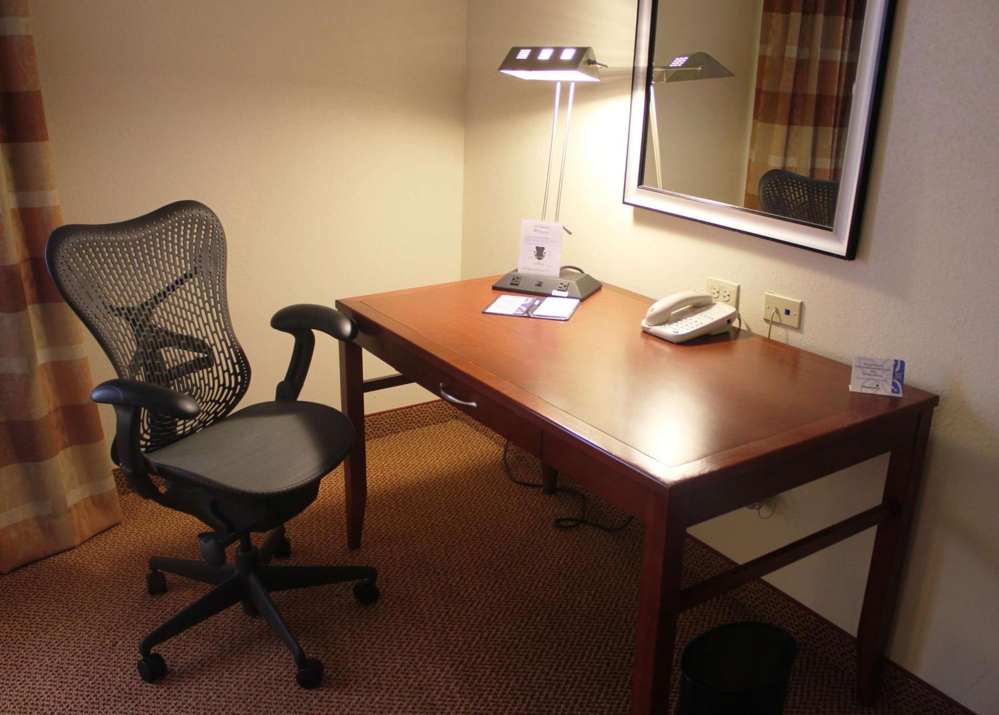 Hilton Garden Inn Старквил Екстериор снимка