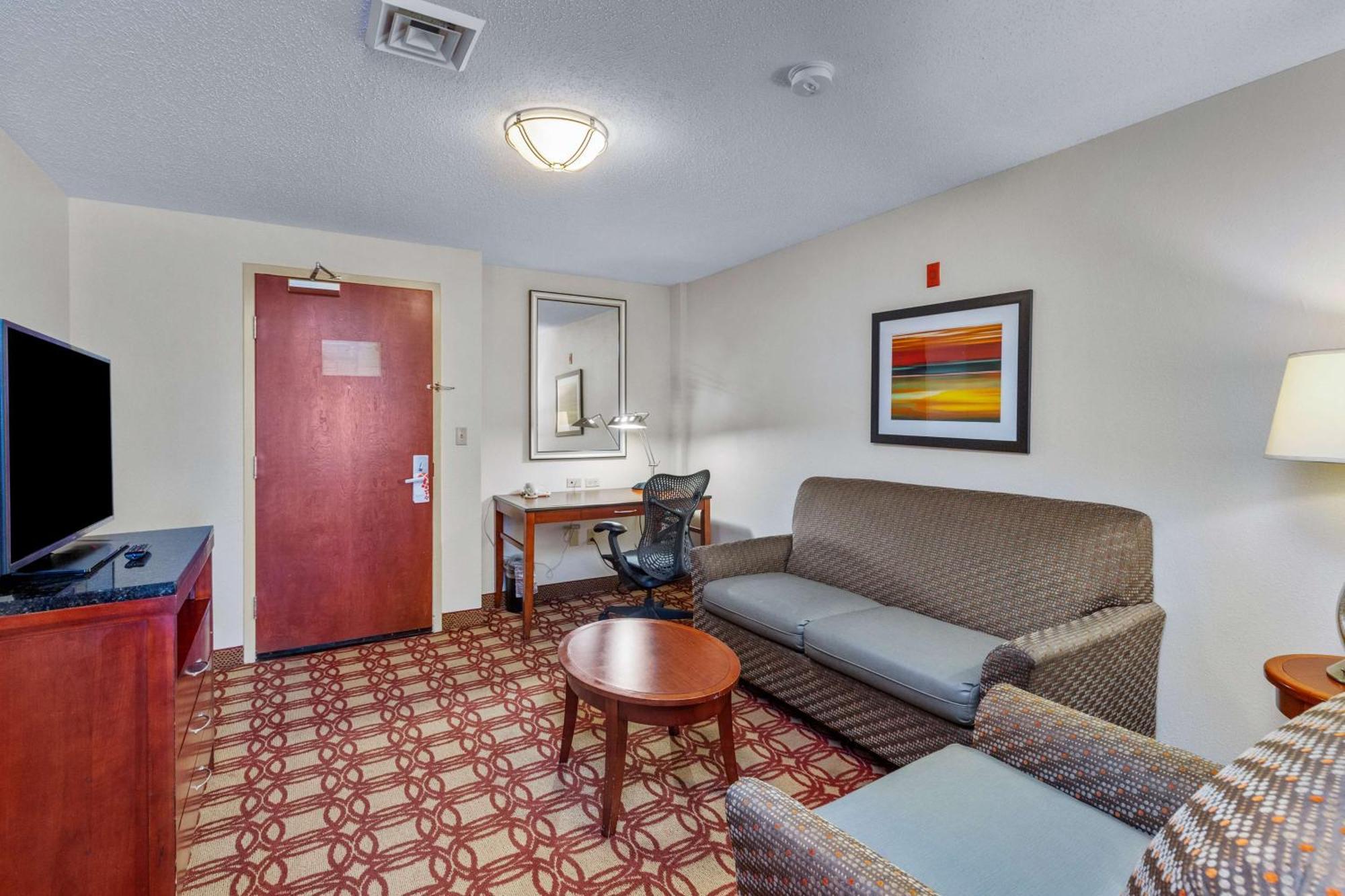 Hilton Garden Inn Старквил Екстериор снимка