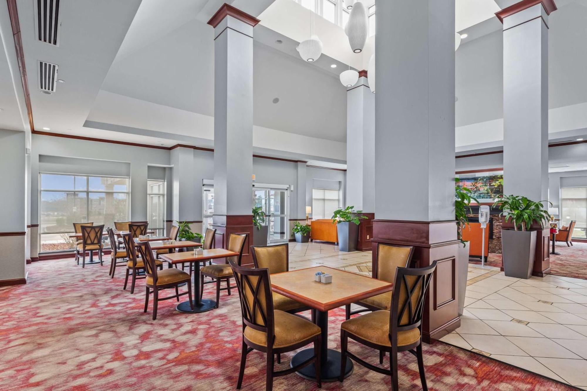 Hilton Garden Inn Старквил Екстериор снимка
