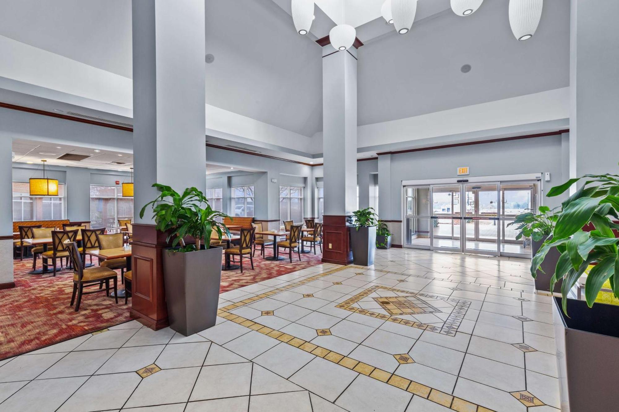 Hilton Garden Inn Старквил Екстериор снимка