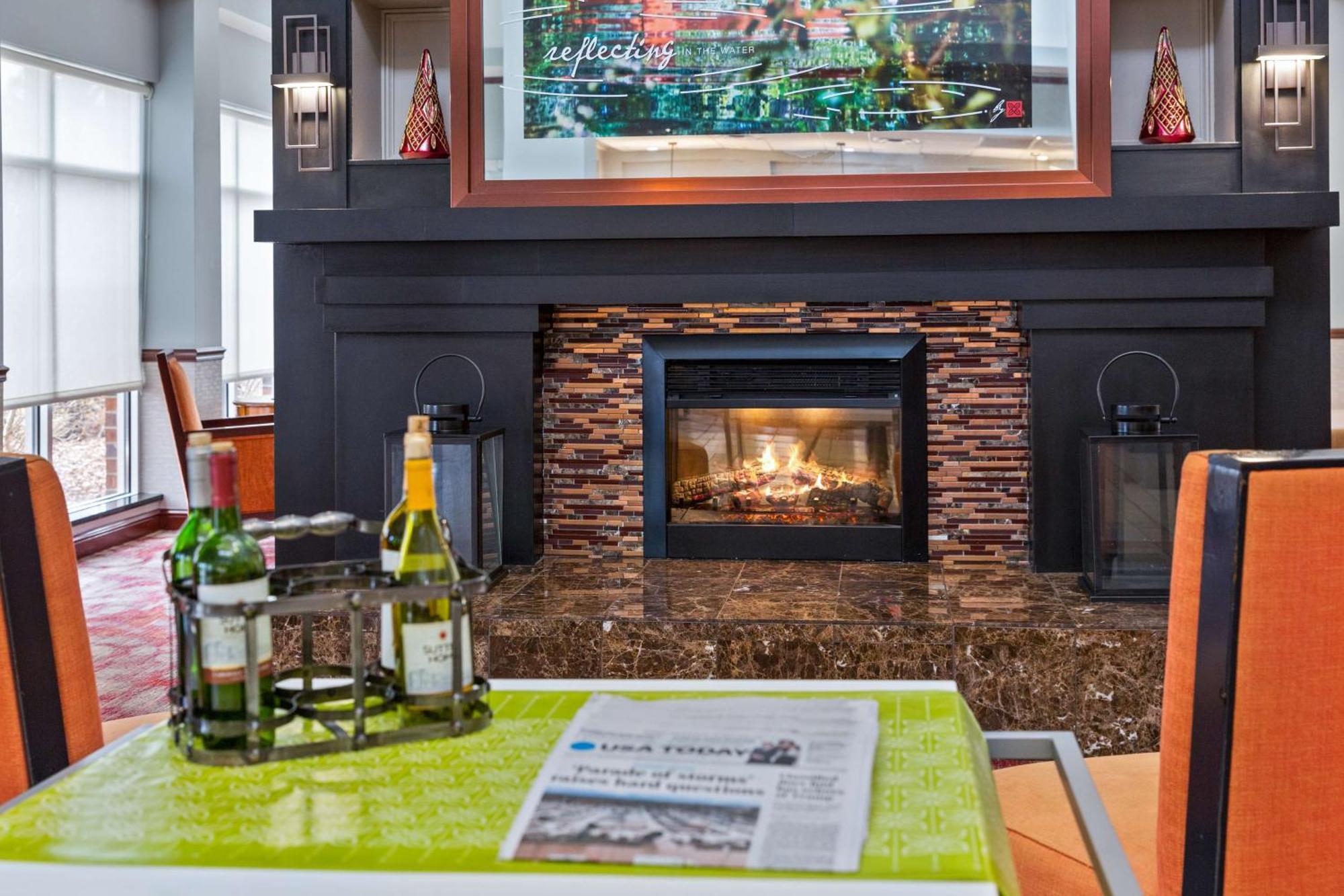 Hilton Garden Inn Старквил Екстериор снимка